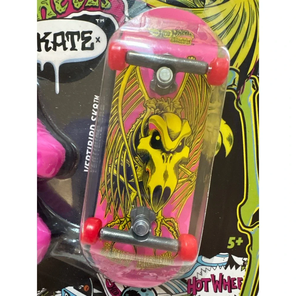 Hot Wheels Skate Tony Hawk Vertibird SK8 Fingerboard‎ Pink Bird Skull HPG21 NEW